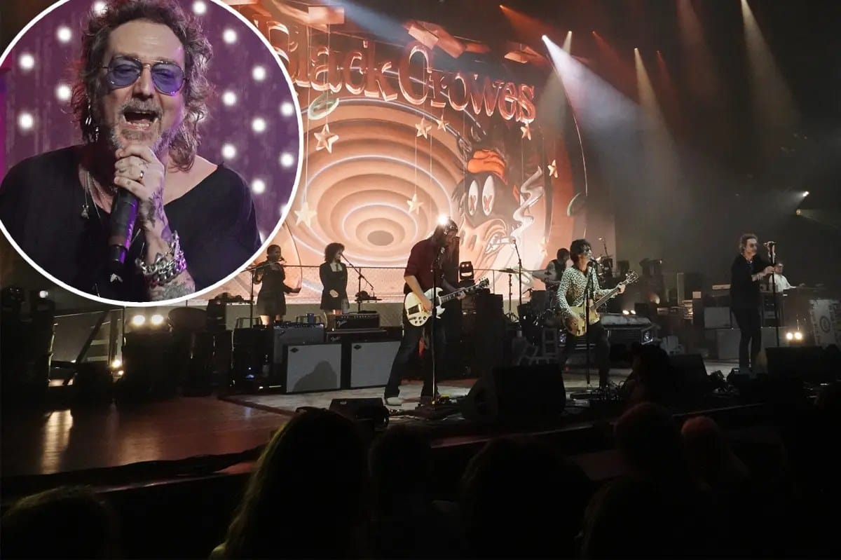 Chris Robinson booed after mocking Florida fans' 'USA' chant — Pagesix