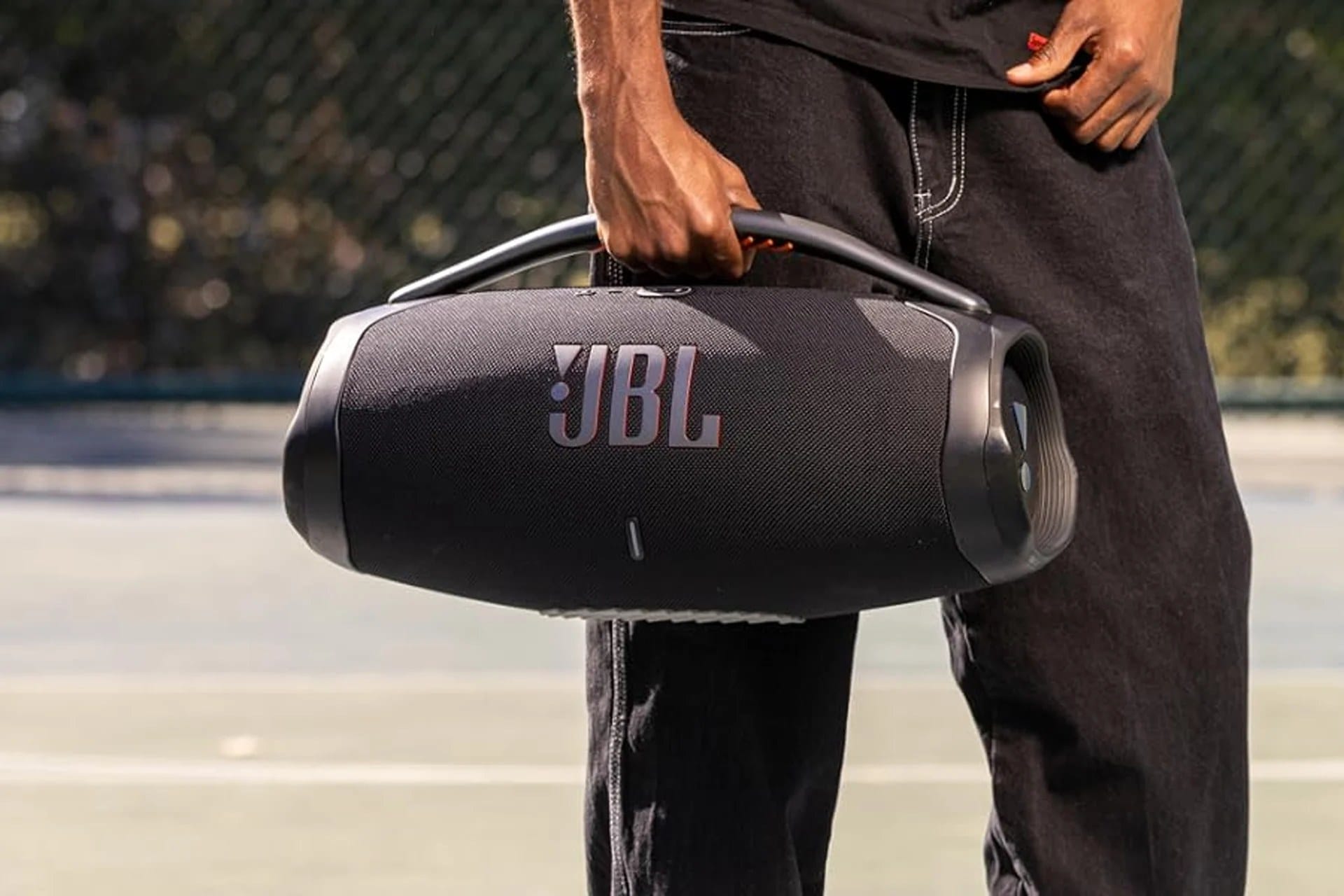 JBL Boombox 3 Bluetooth Speaker 40% Off, Down to $300 — Kotaku
