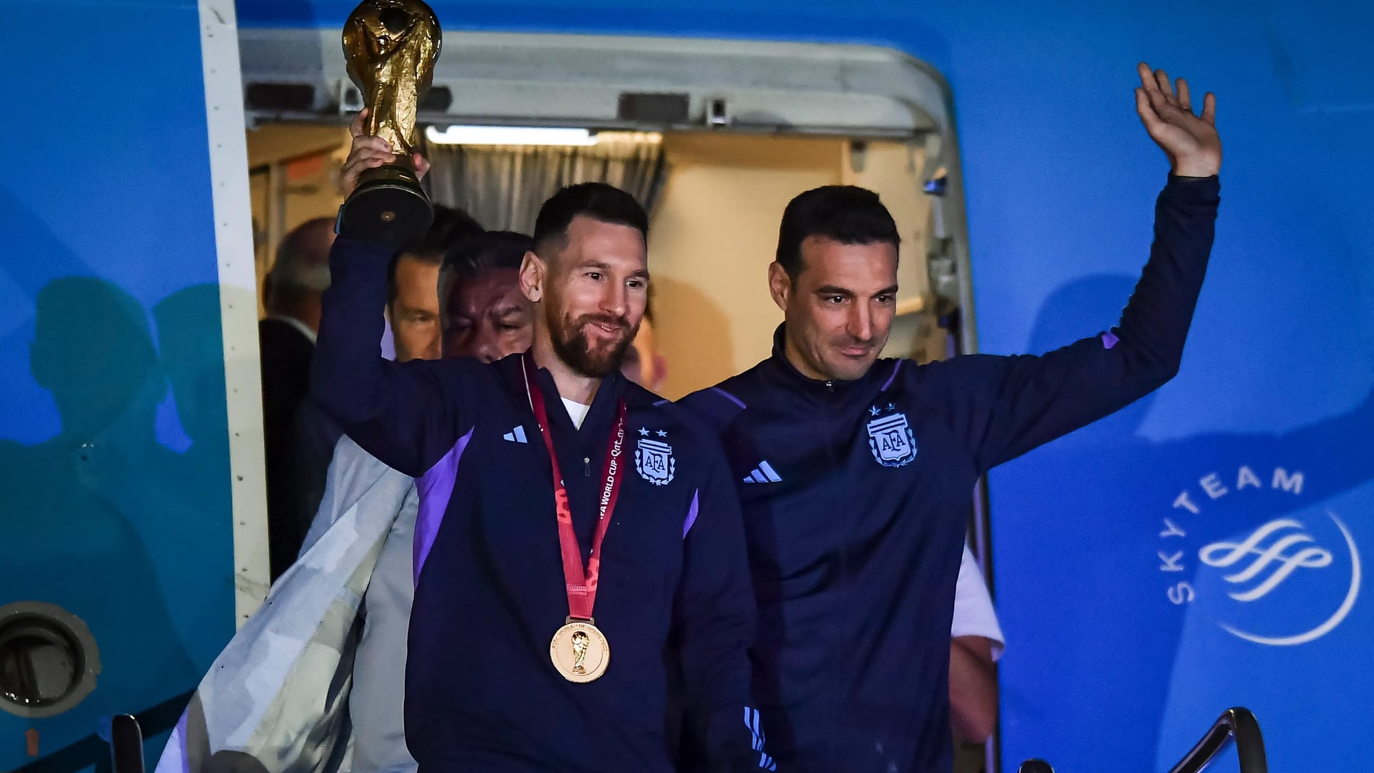 Scaloni: Messi will ‘play as long as he wants’ and controls his retirement — Goal