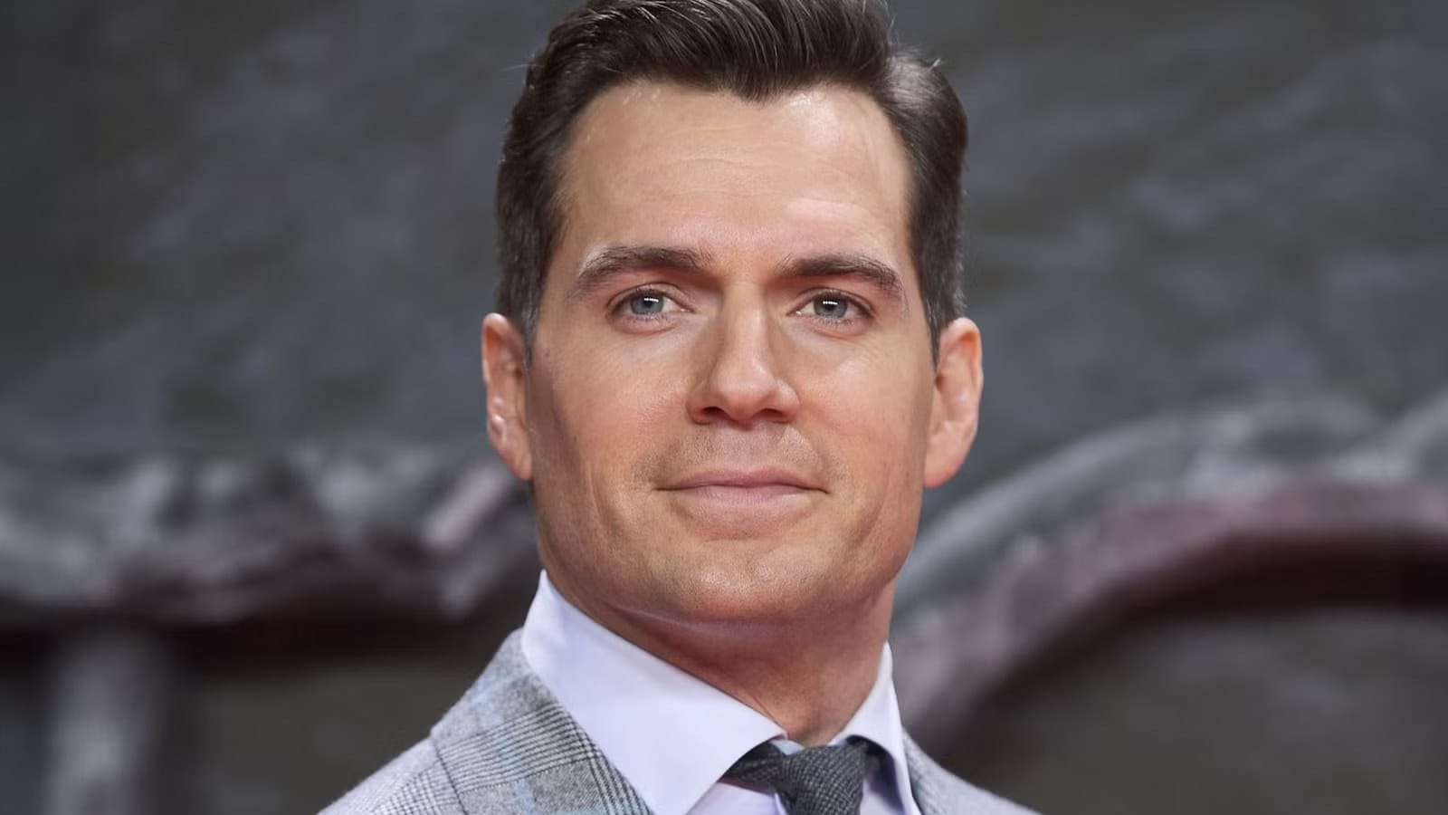 Henry Cavill Officially Joins Netflix's Newest Spy Thriller — Collider
