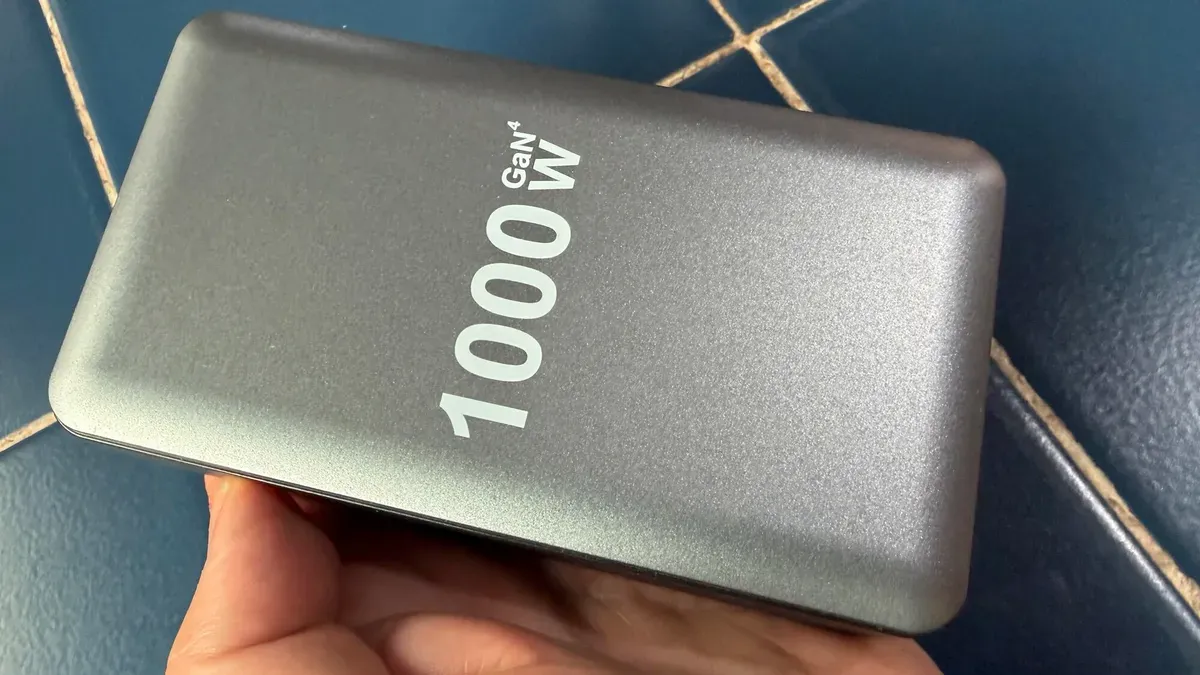 '1,000W' portable charger failed in minutes; teardown found goo and bulging caps — Latest news