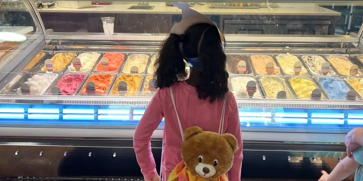 I gave my daughter a 'Yes Day' and it became a parenting lesson — Businessinsider
