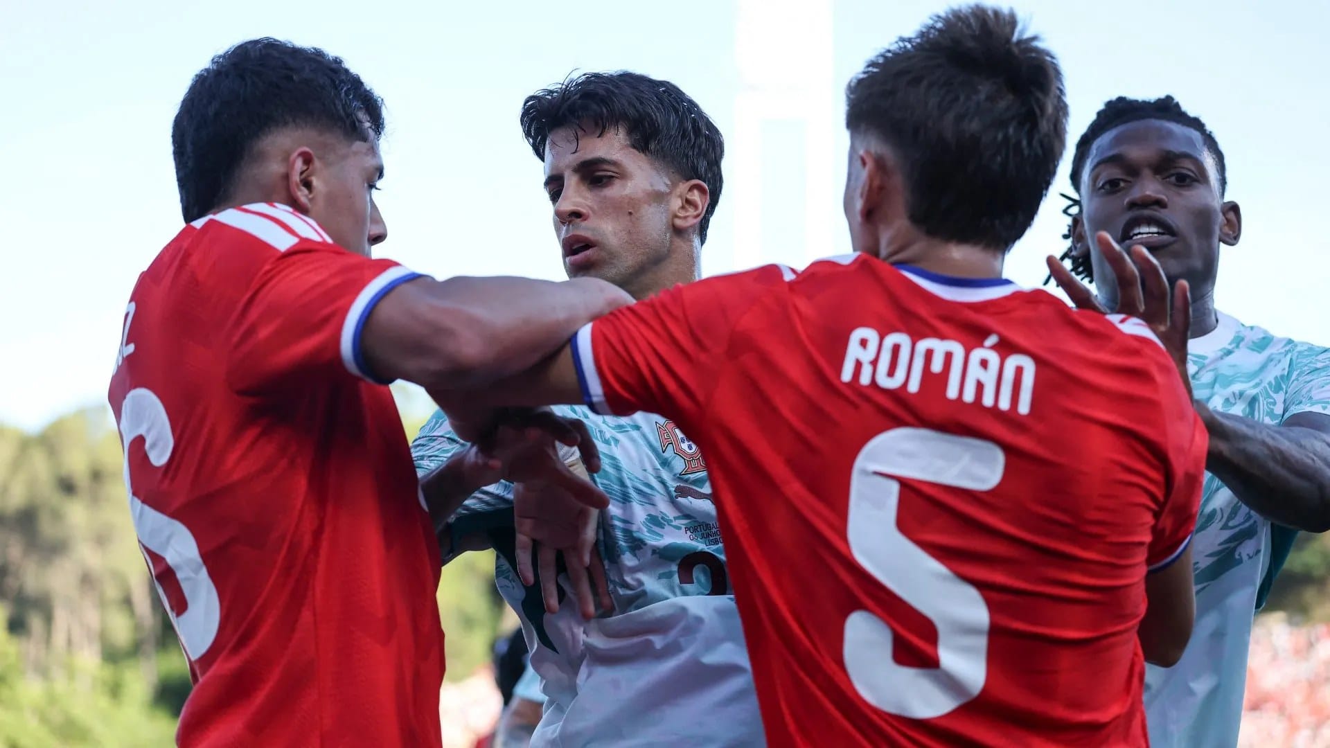 Rafael Leão sent off in friendly and faces possible World Cup ban — Goal