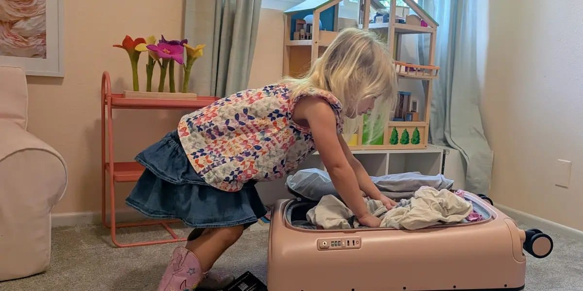 I started teaching my daughter to pack at age 3 — Businessinsider