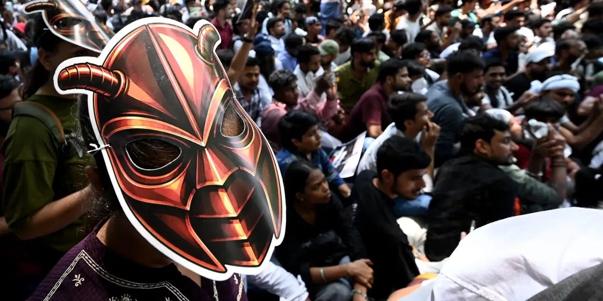Why tens of thousands of young Indians are calling themselves cockroaches — Businessinsider