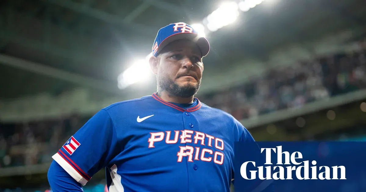 Two US pilots killed after plane bound to pick up former MLB star crashes — World news | The Guardian