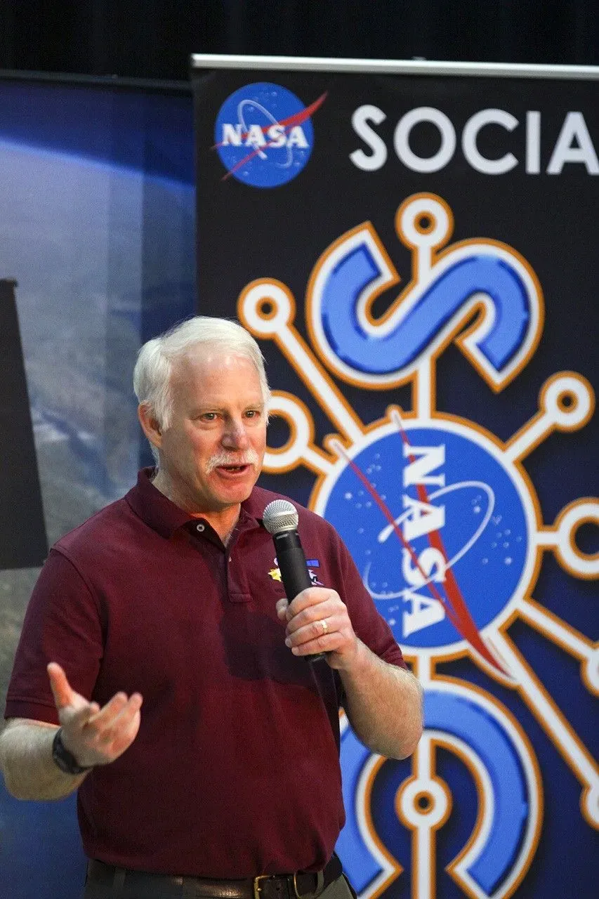 Jim Irons Wins Pecora Award for Landsat Leadership — NASA Science