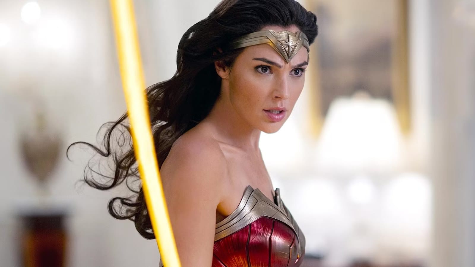 'Supergirl' Writer Confirms Status of DCU's 'Wonder Woman' Reboot — Movieweb