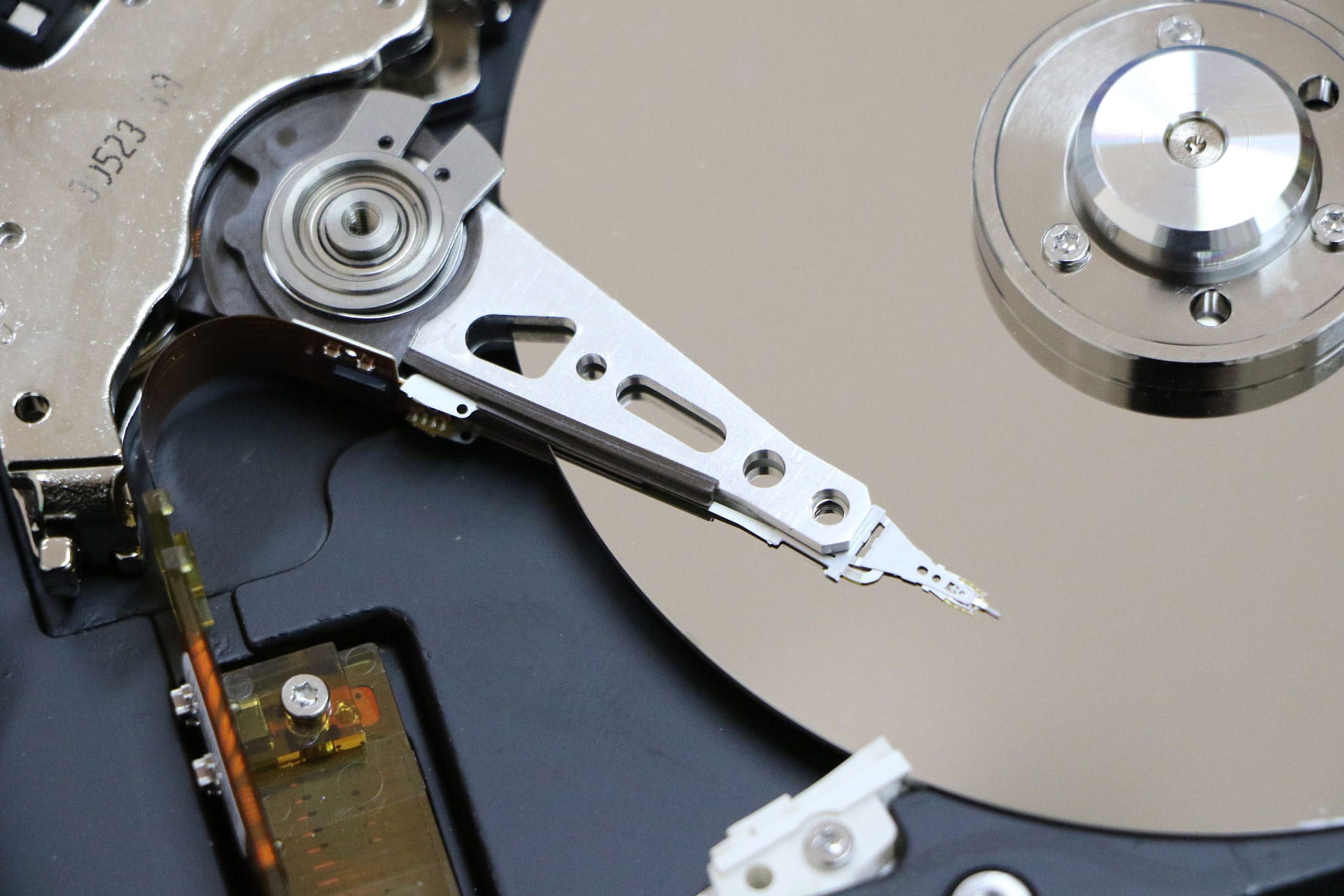 Shouting at data‑centre hard drives can slow them down — Pcgamer