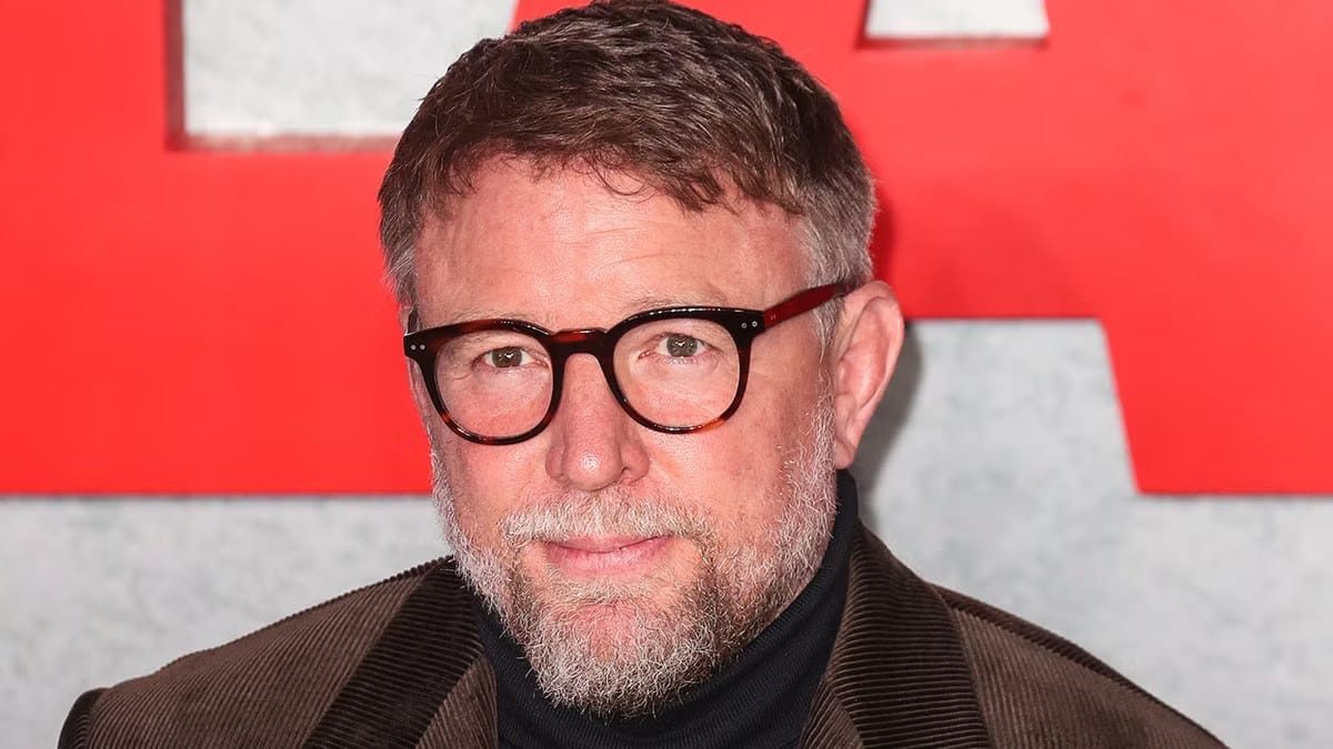 Guy Ritchie's Crime Blockbuster Surges on Netflix After Grossing 5x Its Budget — Collider