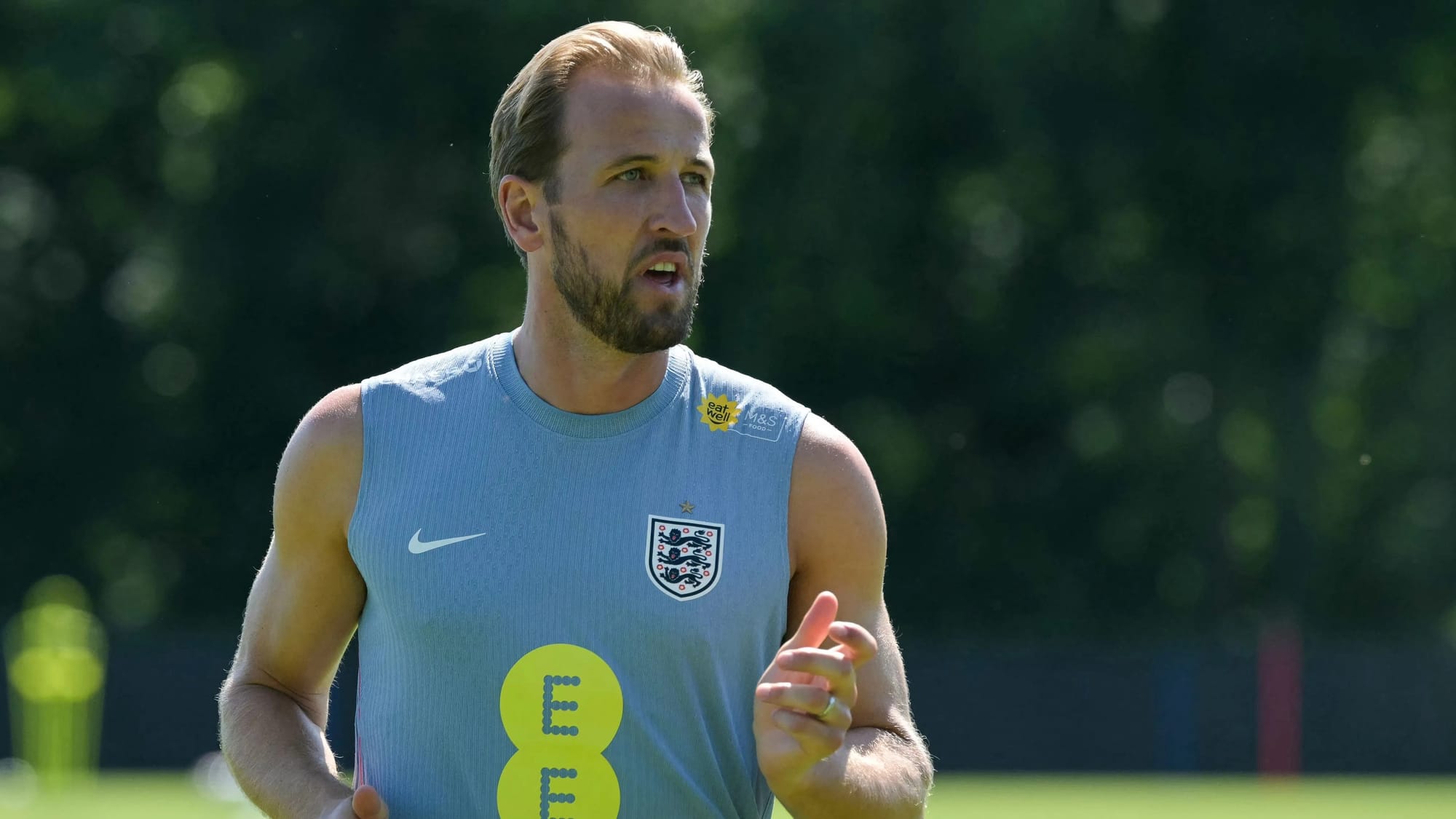Brandon Aubrey backs Harry Kane to become NFL kicker — Goal