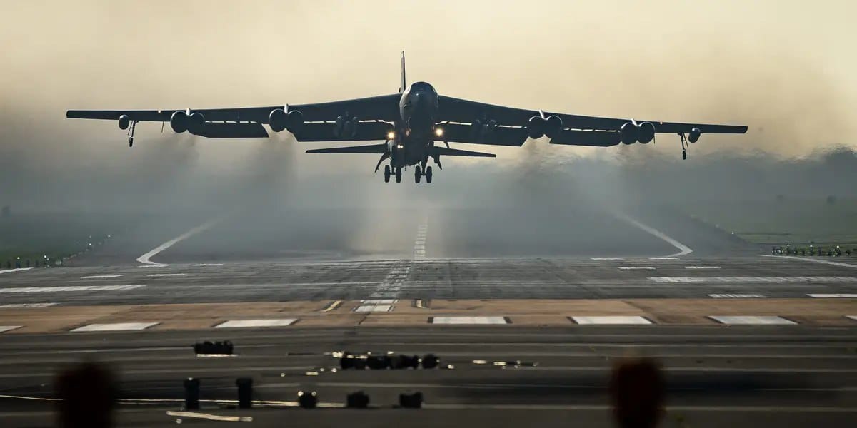 8 crew members likely dead after B-52 bomber crashes in California — Businessinsider