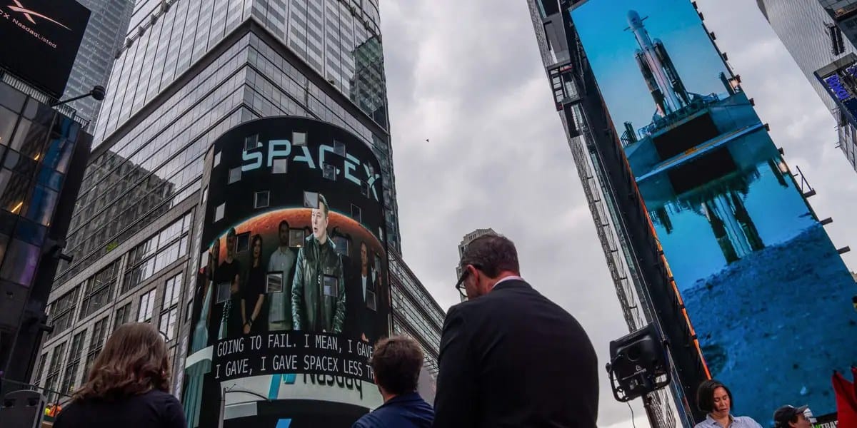 Analyst warns 3 risks could derail SpaceX's post-IPO rally — Businessinsider
