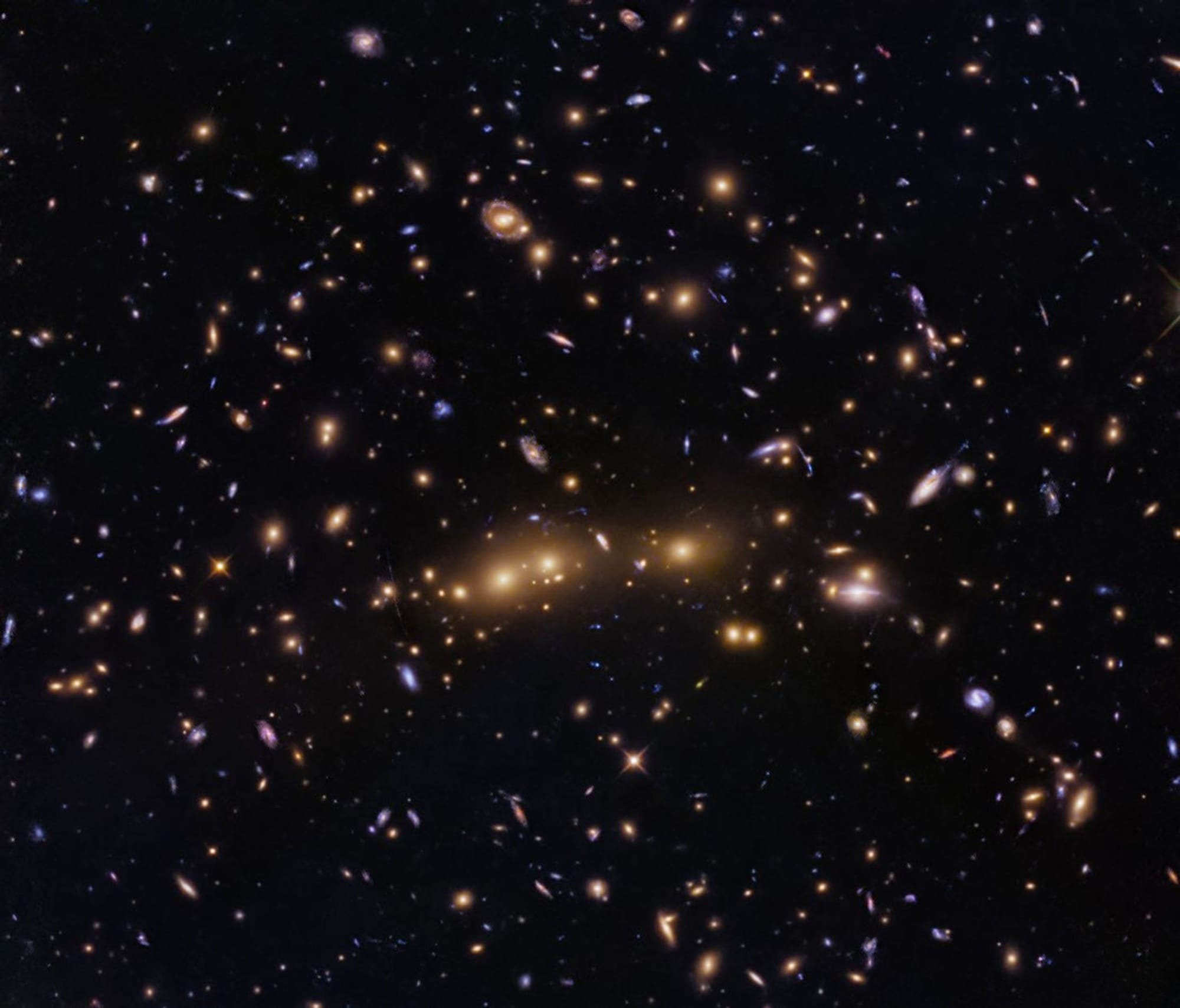 Hubble Glimpses Merging Galaxy Clusters — NASA Science