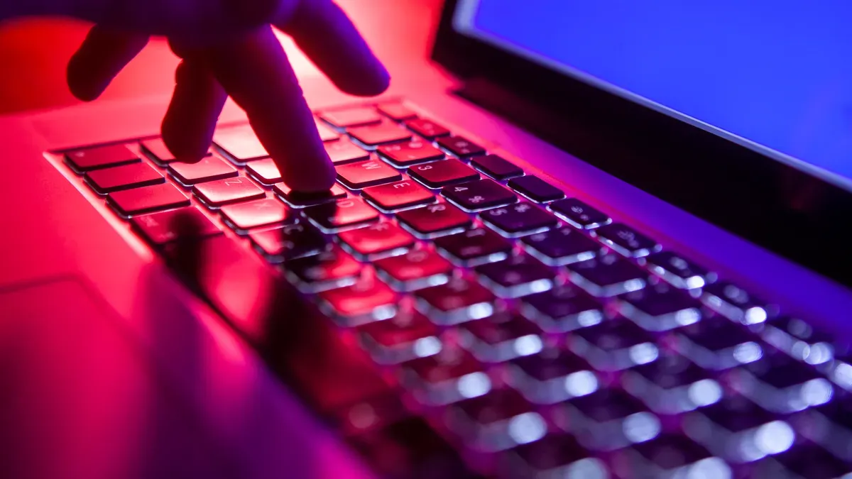 10 signs someone is monitoring or accessing your accounts — Latest news