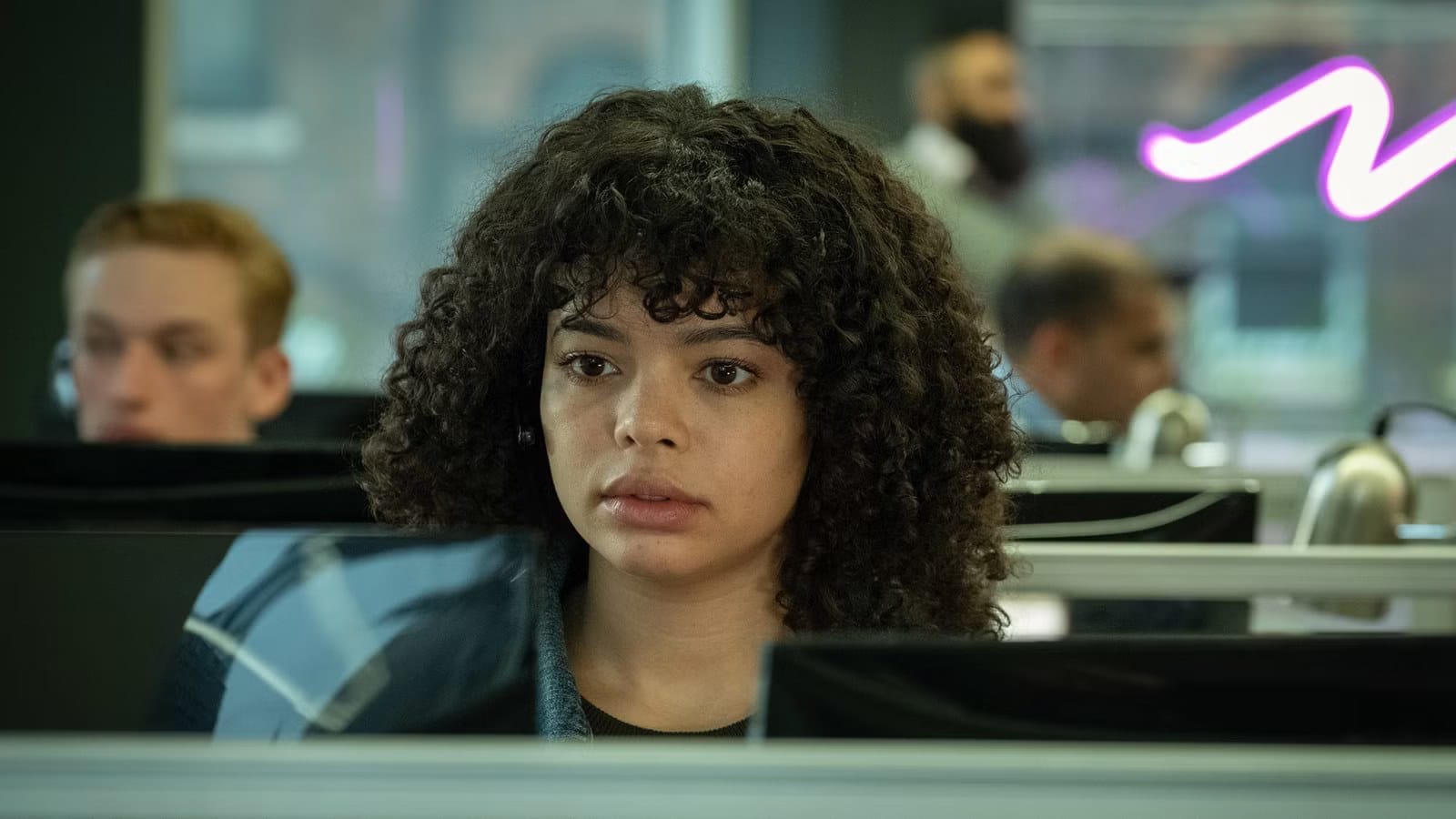 Years and Years Is a Perfect Dystopian Miniseries for a Weekend — Movieweb