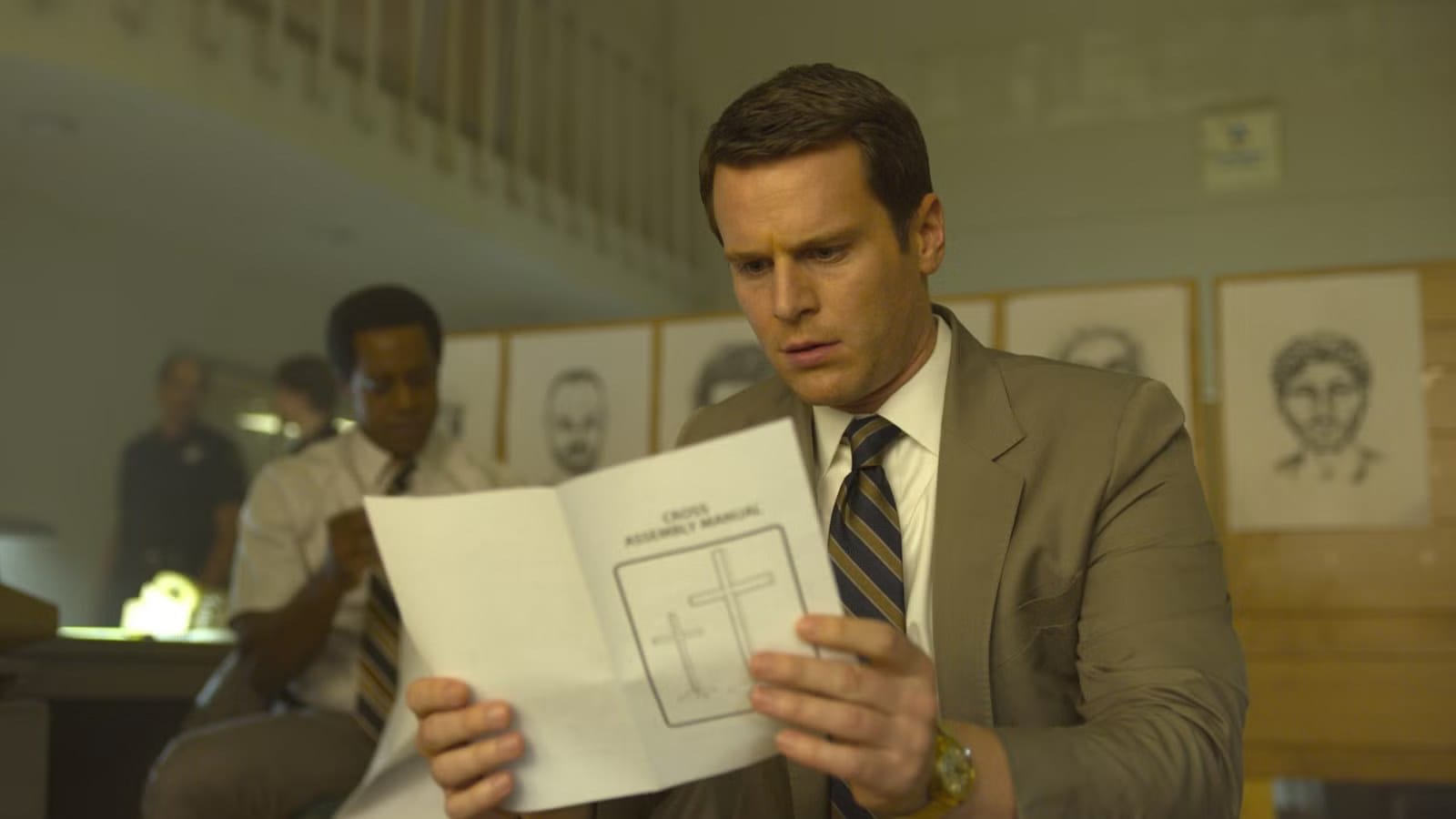 Why Netflix’s Dark Outdoes Mindhunter — Movieweb