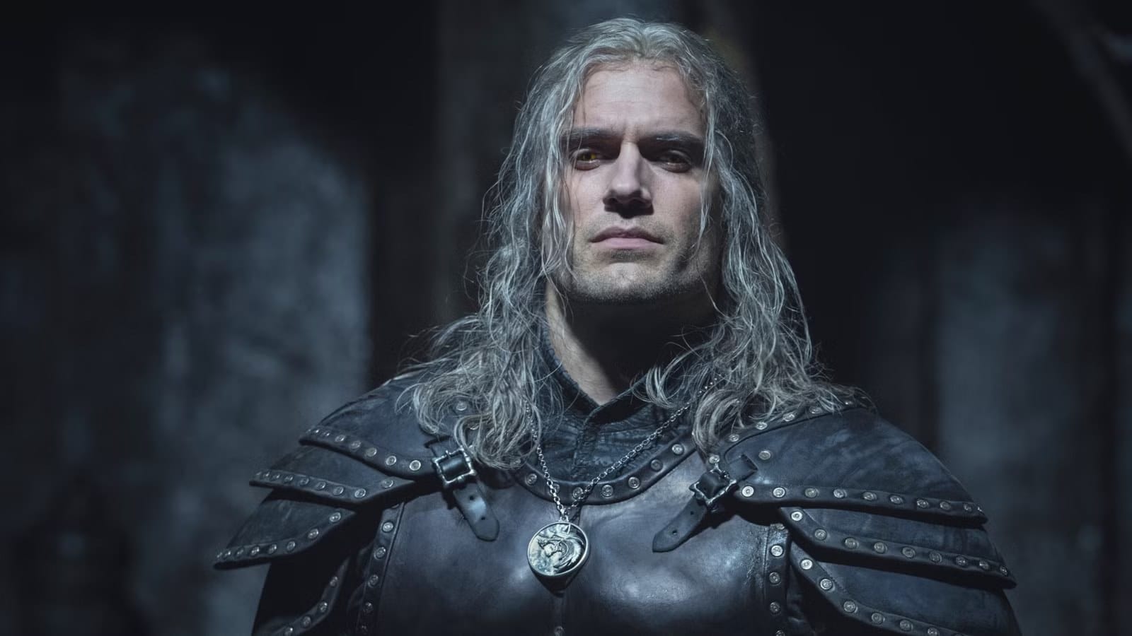 Cavill's Warhammer Role Must Repair His Unsatisfying Witcher Exit — Movieweb