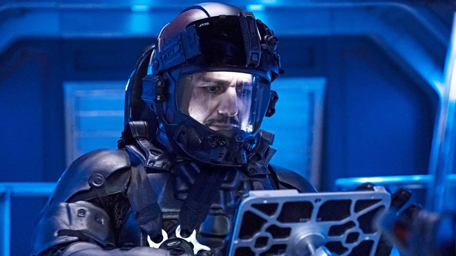 The Expanse returns to Amazon digital charts — Movieweb