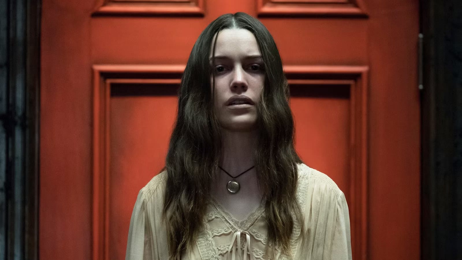 Mike Flanagan's 'The Bent-Neck Lady' Is a Horror Masterpiece — Collider