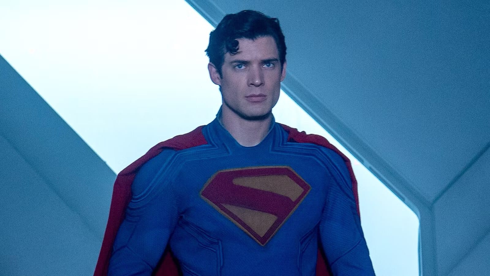 David Corenswet Praised for Protective Moment at Supergirl Premiere — Movieweb