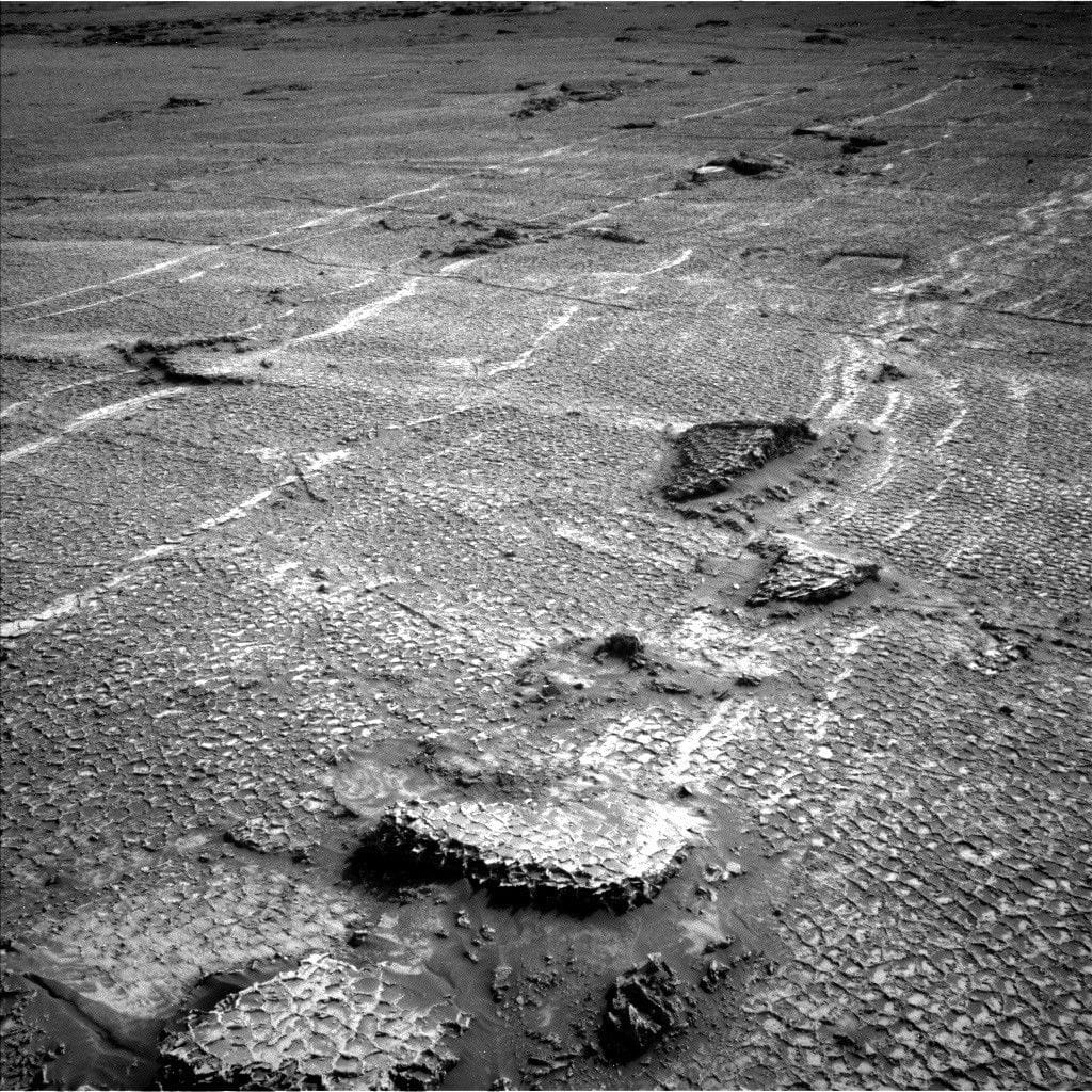 Curiosity Sols 4927–4933: Let’s Drive to That Smooth Area — NASA Science