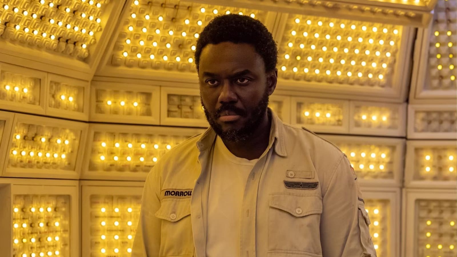 Ridley Scott’s eight-part series softly reboots the Alien franchise — Movieweb