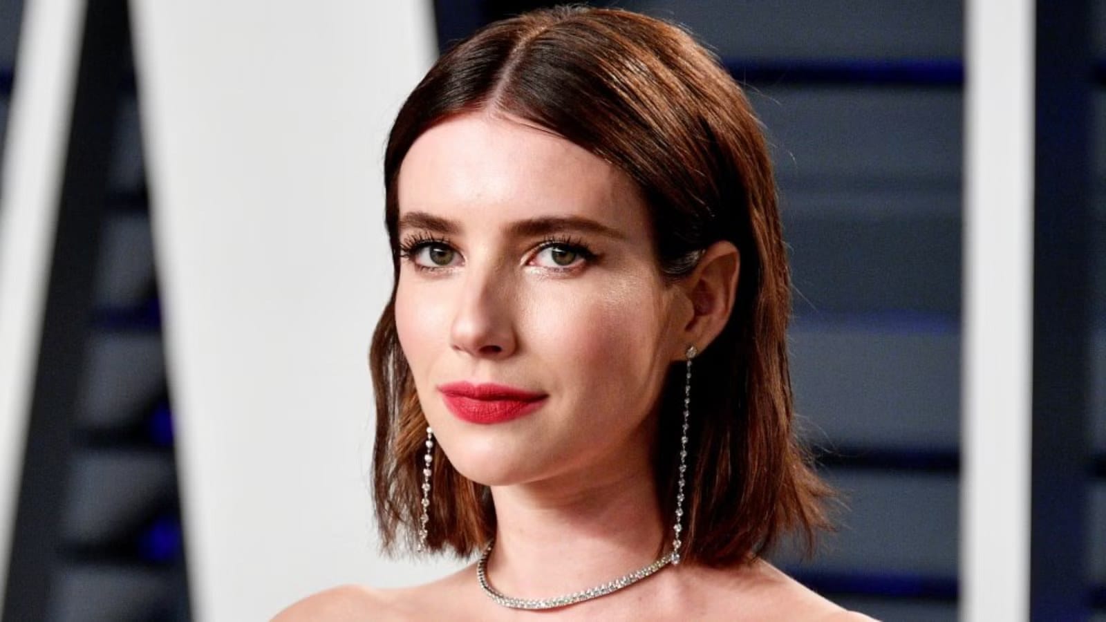 Disney Orders Aquamarine Pilot With Emma Roberts Returning — Movieweb