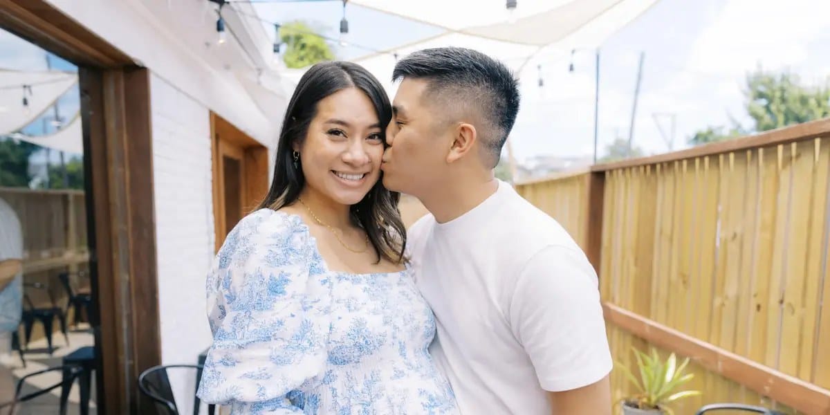 Stay-at-home mom of two pays down debt with four side gigs — Businessinsider