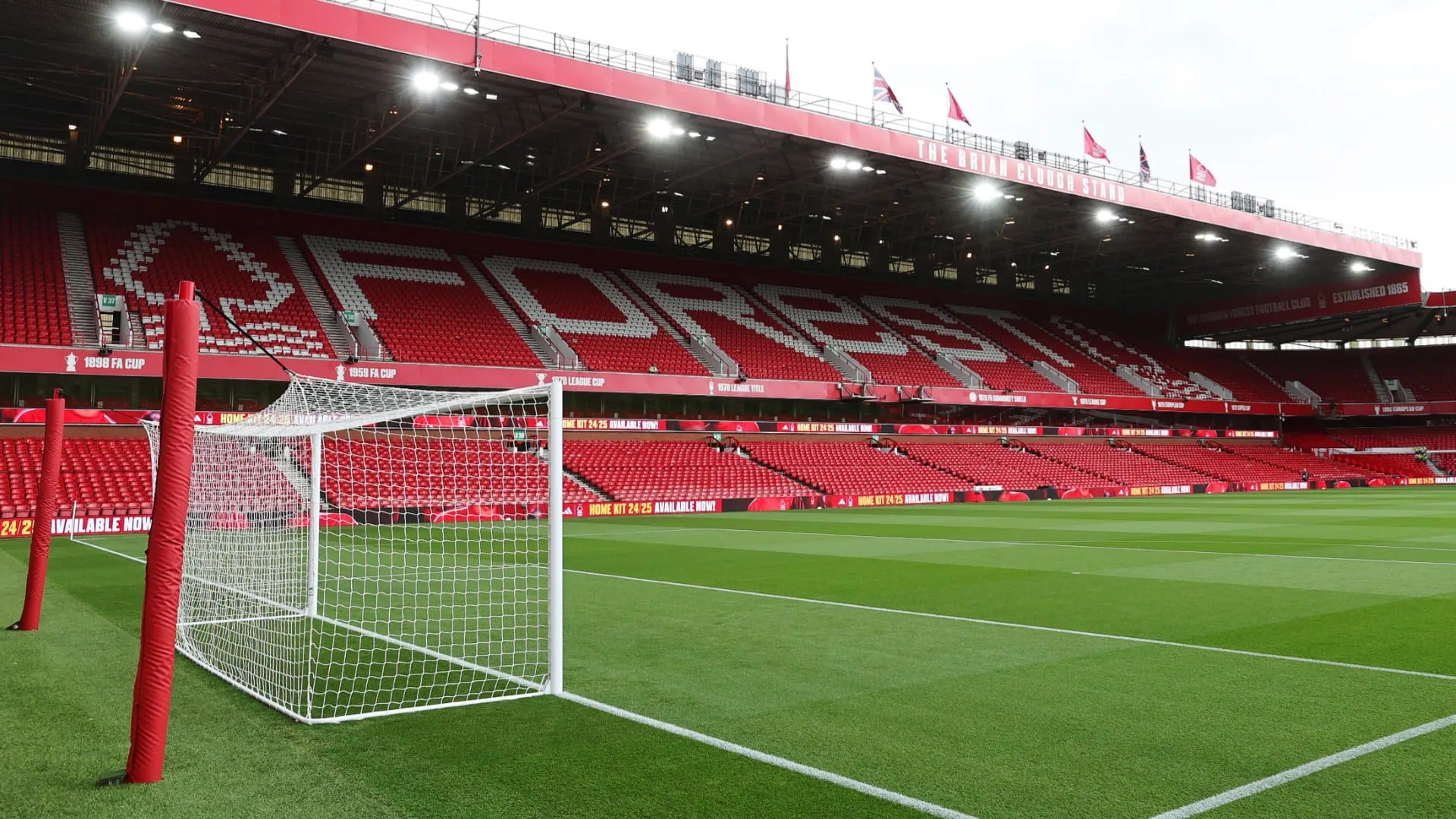 Shilton: Leaving the City Ground would be a 'wrench' but 'sometimes a necessity' — Goal