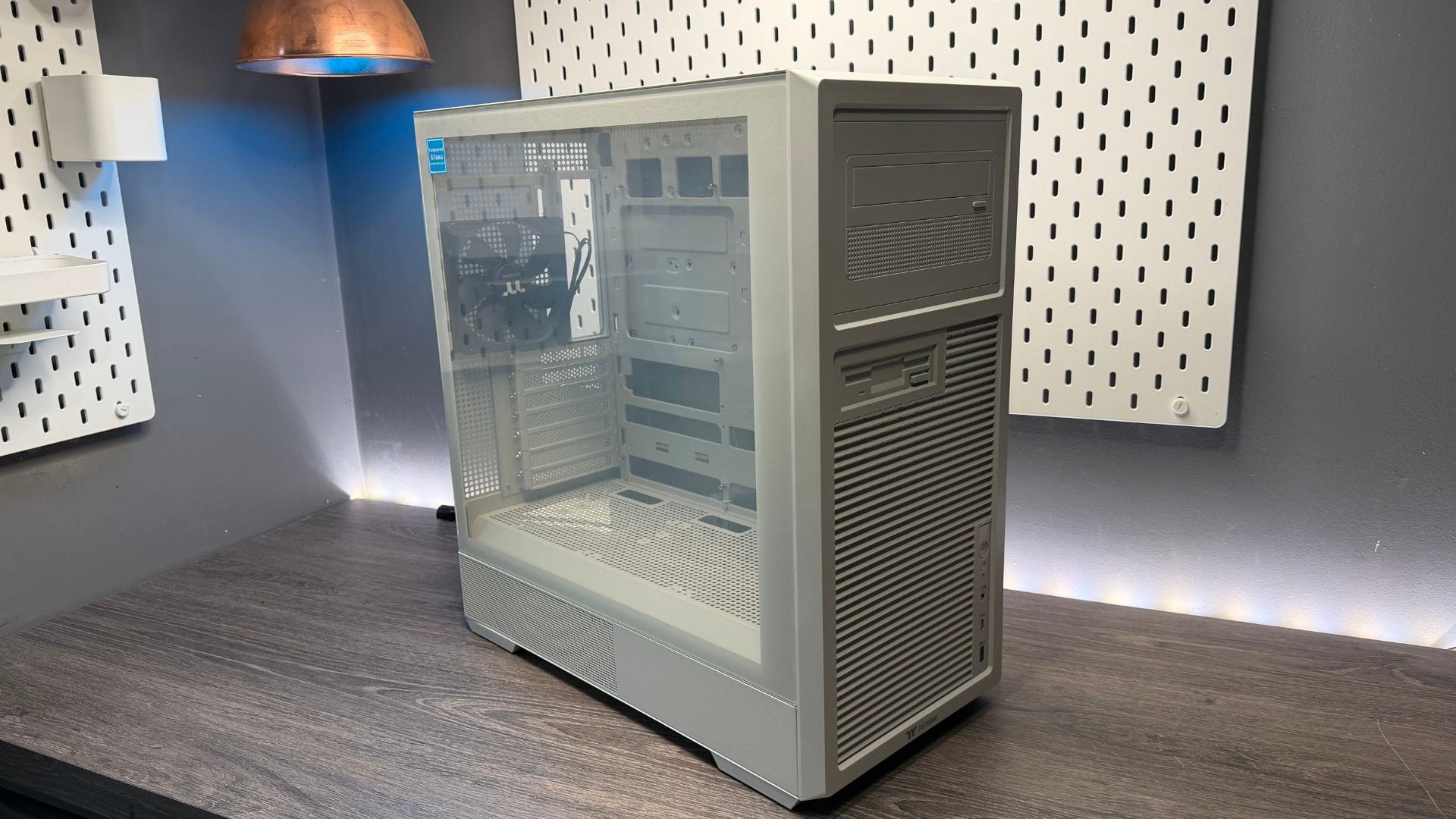 Thermaltake Retro 360 TG case review — Pcgamer