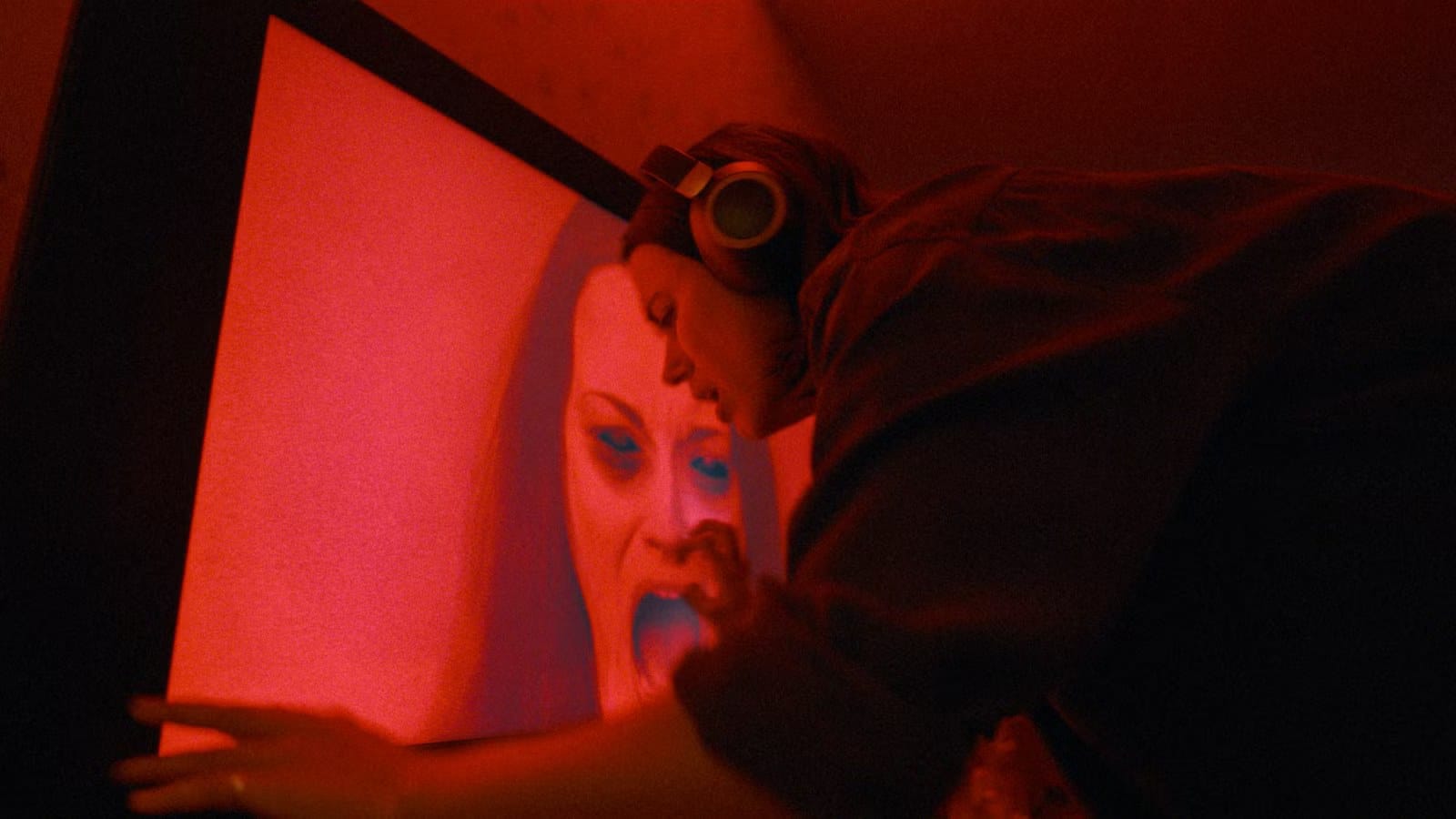 A24's low-budget horror Undertone tops HBO Max after weekend — Polygon