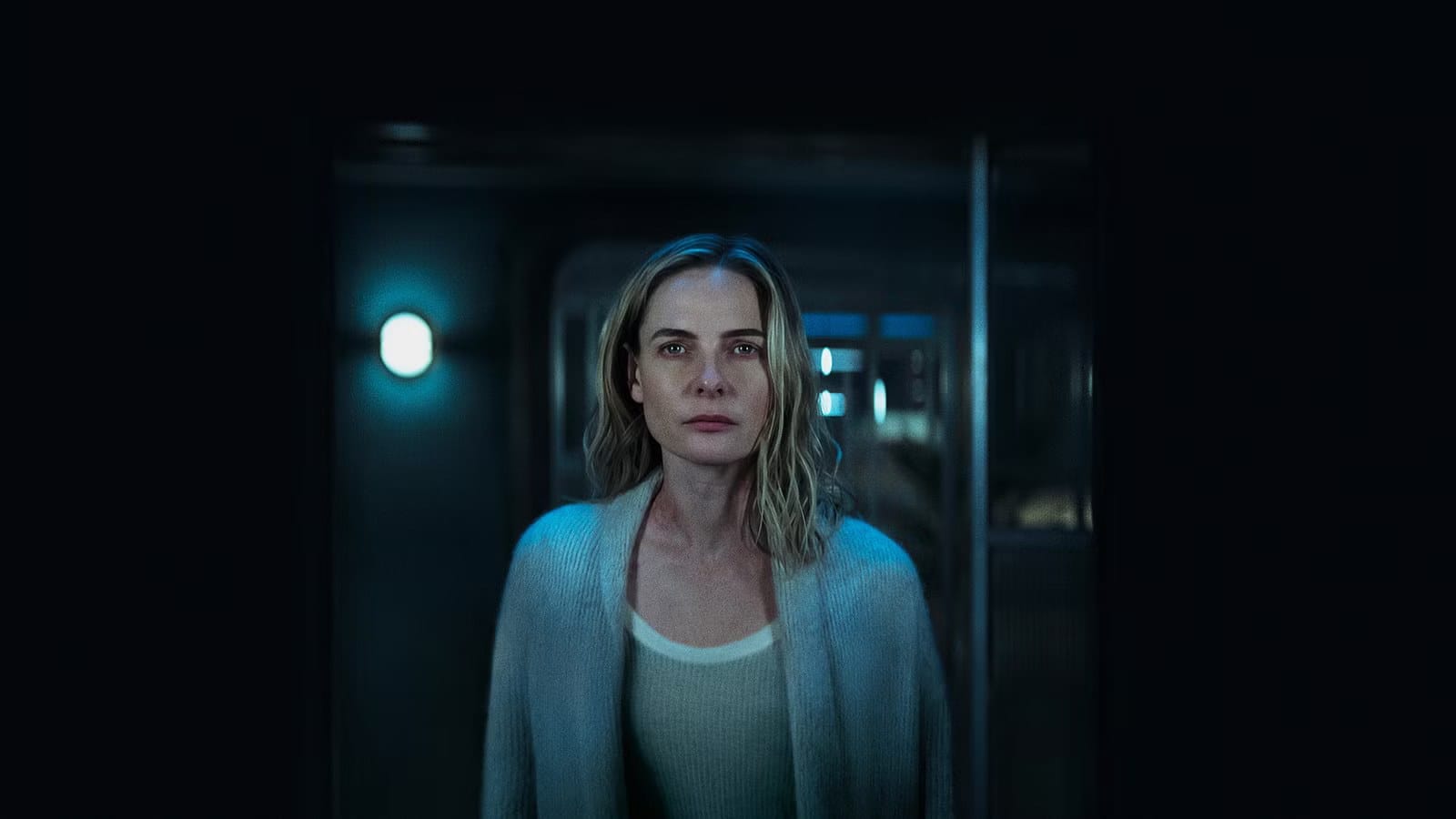Silo Season 3 Review: Deeper Into Sci-Fi — Movieweb