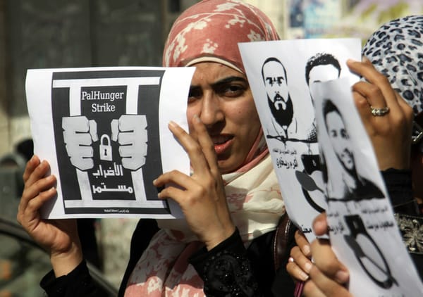 Belfast Demonstrates in Support of Palestine Hunger Strikers as Memories of 1981 Resurface