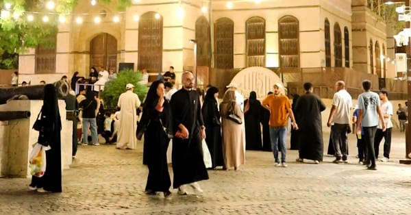 A pilot's 24-hour layover in Jeddah explores Al Balad and the corniche — Static01.nyt.com