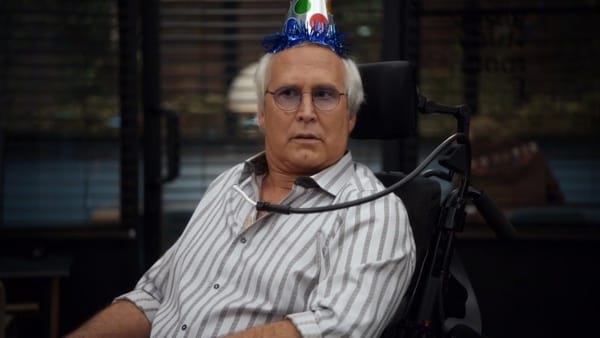 Chevy Chase says he's not racist while criticizing Community in NYT interview — Static0.moviewebimages.com