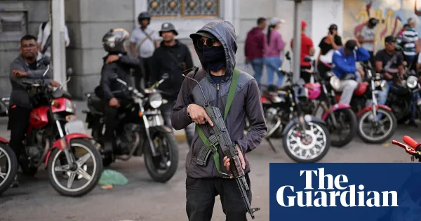 US urges citizens to leave Venezuela amid reports colectivos are searching for Americans — I.guim.co.uk