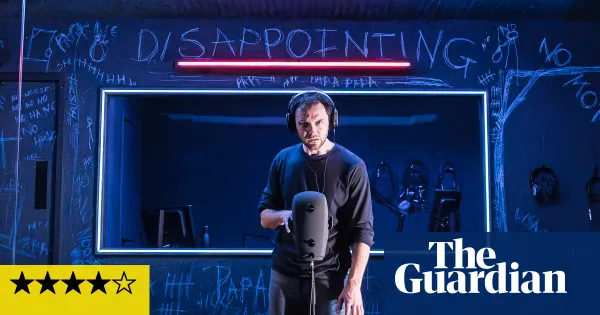 A Ghost in Your Ear uses headphones and sound to deliver intimate horror — I.guim.co.uk