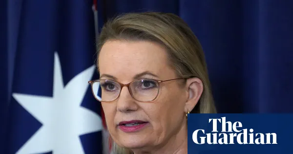 Senior Liberals urge colleagues to oppose Labor’s fast-tracked hate speech and gun bill — I.guim.co.uk