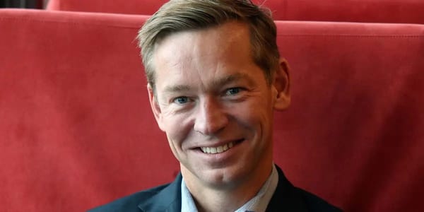 McDonald’s CEO names fiber, sweet‑and‑spicy flavors, and drinks as 2026 trends — I.insider.com