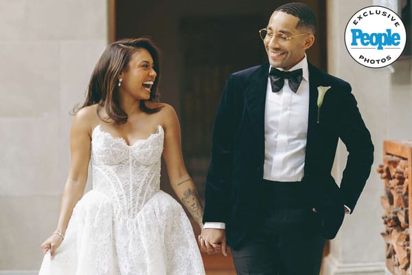 Iyanna McNeely and Alexander Lewis wed in winter ceremony at Chicago's Union League Club — People.com