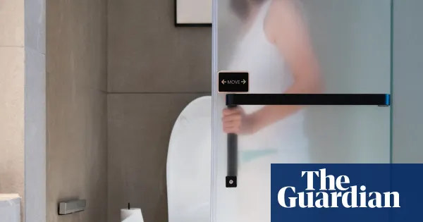 Hotels increasingly replace solid bathroom doors with glass cubicles and sliding panels — I.guim.co.uk