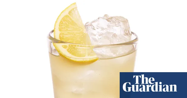 Ross Finnegan’s Bumblebee cocktail recipe from The Palomar — I.guim.co.uk