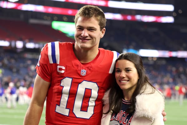 Ann Michael Maye goes viral as ‘Queen of the North’ at AFC Championship — Nbc.com