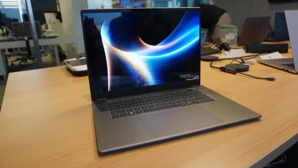 MSI Prestige 14 Flip AI+ is a powerful ultraportable with long battery life — Zdnet.com