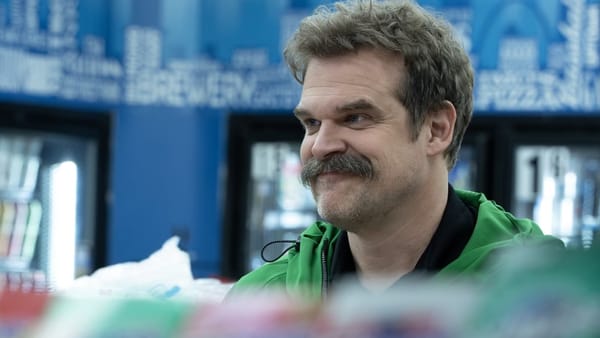 David Harbour and Jason Bateman headline HBO's DTF St. Louis murder mystery — Static0.moviewebimages.com