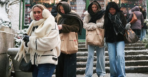How you wear a winter scarf is being read as a sign of age — Static01.nyt.com