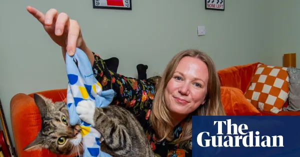 I quit my job in London, became a cat‑sitter and found new friends — I.guim.co.uk