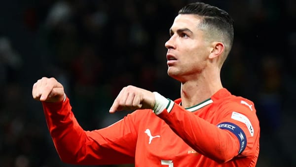 Roberto Carlos urges Cristiano Ronaldo to 'never stop playing' — Goal