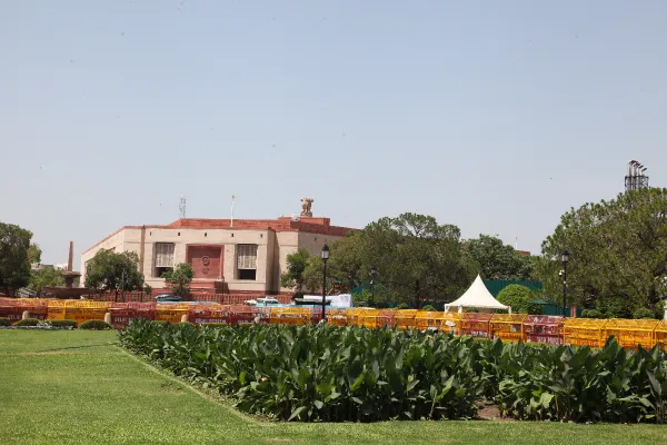 India tightens rules on deepfakes and shortens takedown timelines — TechCrunch